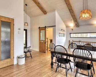 Spa Lake and Mountain - 144 - Chalets du Cordon - Nominingue - Dining room