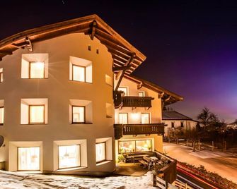 Hotel Gasthof Handl - Schönberg im Stubaital - Будівля