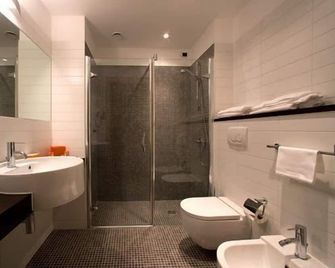Schio Hotel - Schio - Bathroom
