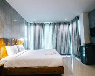 Seven Days A Week Resort - Trang - Bedroom