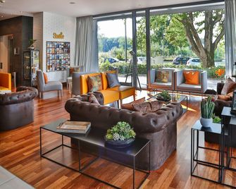 Hotel Frankfurt Messe Affiliated by Meliá - פרנקפורט אם מיין - בניין