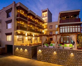 Ashoka Ladakh - Leh - Edificio