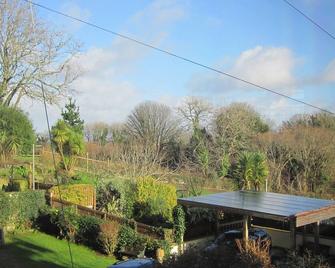 Glengarth - Penryn - Kitchen