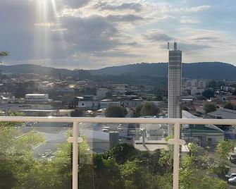 Casa Bela Vista no centro São Roque - São Roque - Parveke