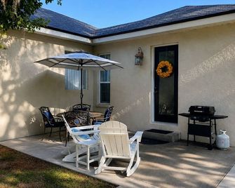 Lake-Themed Private Guest Suite Gated Community Pet Friendly Near I-4 - Plant City - Terasa