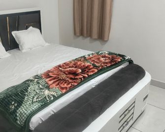 Maa Gayatri Dham - Vrindavan - Schlafzimmer