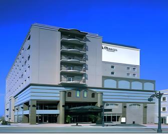En City Hotel Nobeoka - Nobeoka - Gebouw