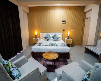 Hotel Bulabard - Nadi - Bedroom