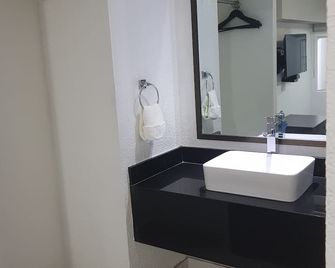 Hotel Principado Tijuana Aeropuerto - Tijuana - Phòng tắm