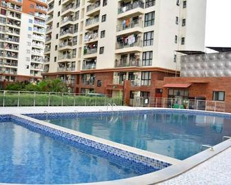 Elegant Comfy 3 Bedroom Apartment - נאירובי - בריכה