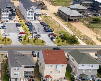 5210 - Salty Dog - Kill Devil Hills - Outdoors view