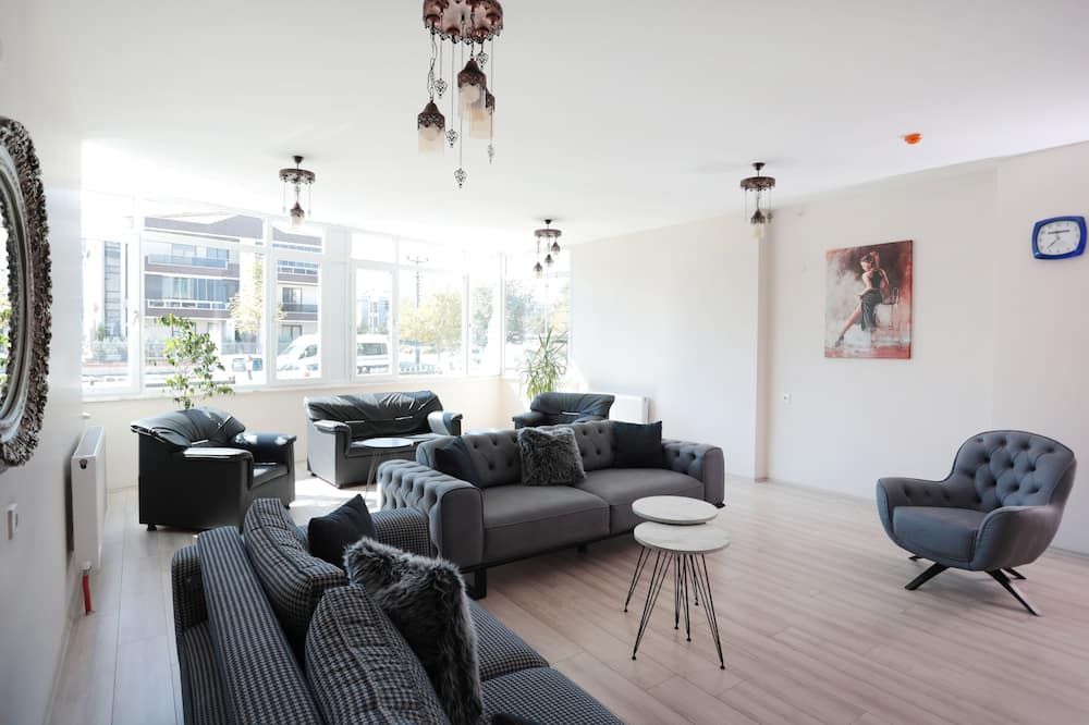 بيكسيتي هوتل - يالوفا - غرفة معيشة