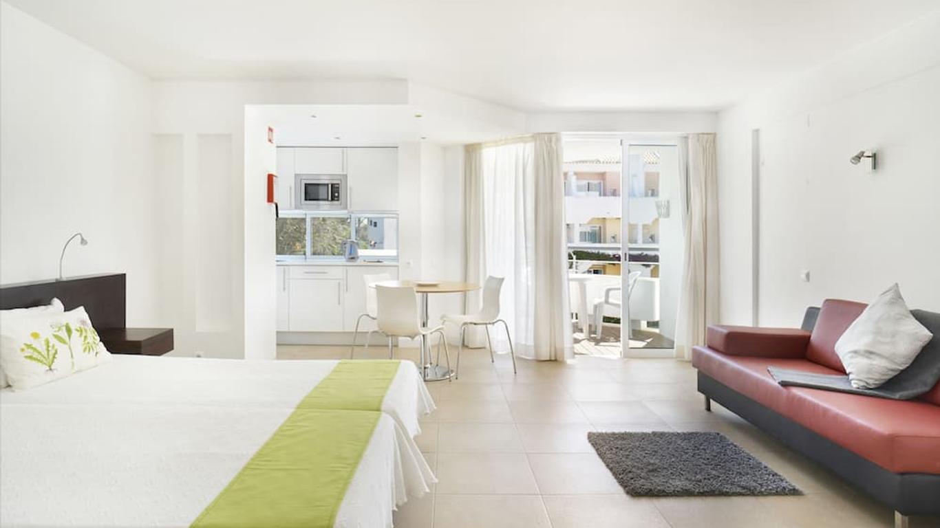Golden Club Cabanas