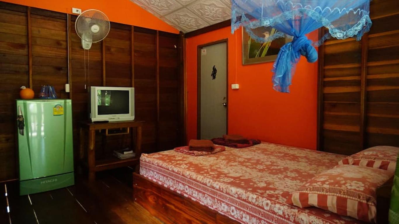 Pasai Beach Lodge