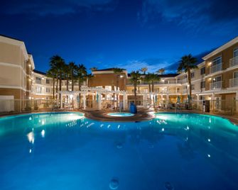 Homewood Suites by Hilton La Quinta - La Quinta - Zwembad