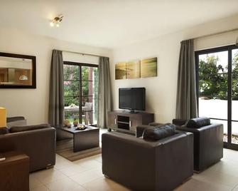 Cape Verde Holidays- Tortuga Beach Resort and Spa - Santa Maria - Sala de estar