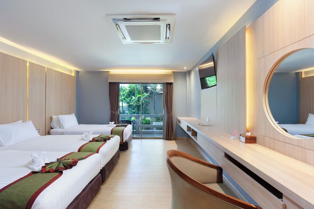 Thanthip Beach Resort - Patong - Sovrum