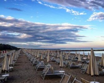 Hotel Sole - Eraclea - Strand