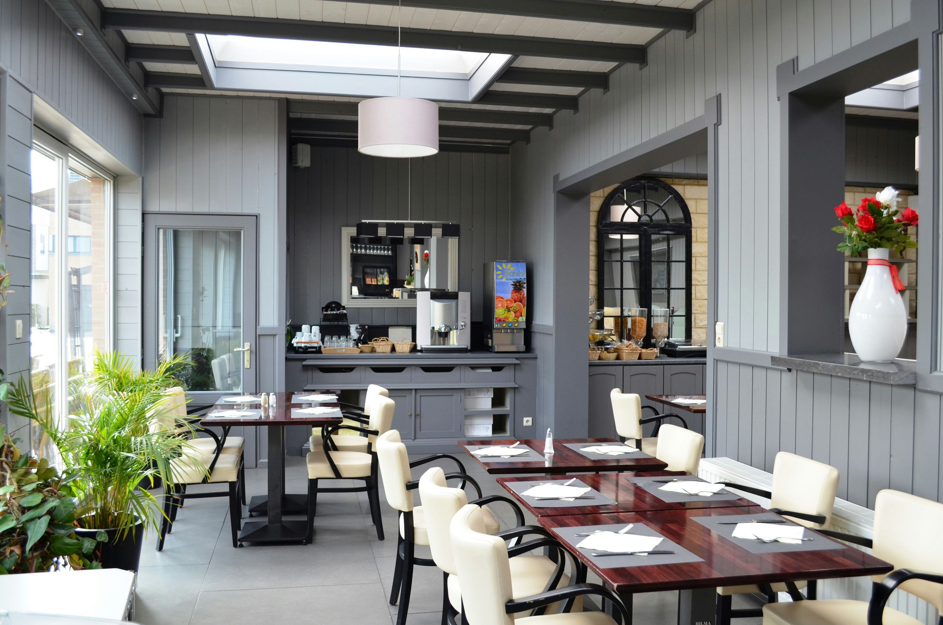 هوتل تاورمينا بروسيلز آيربورت