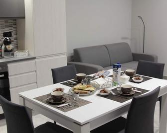 Agas Exclusive Apartment - Catanzaro - Comedor