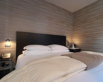 Mh Design Hotel - Naples - Bedroom