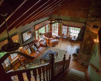 Premier property(s) sleeps 36..close to Great Meadow Gold Cup Access - Warrenton - Huiskamer