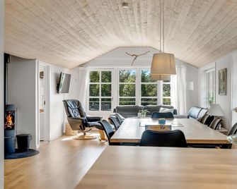 Holiday Home Engelbertine - 210m to the fjord by Interhome - Struer - Dining room