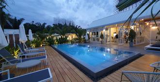 Meet Boutique Resort - Phunphin - Pool