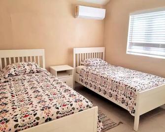 Bayview Cottage - Staniel Cay - Bedroom