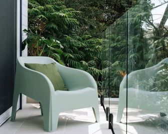 Stay Retro with Throwback Style & Today's Comfort, - Terrigal