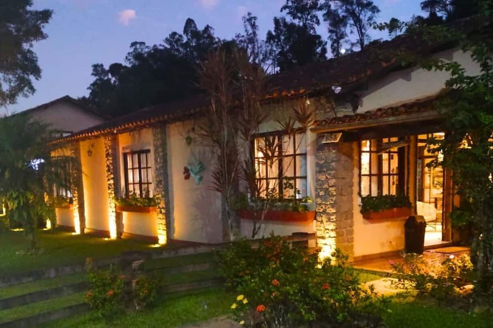 Vila Francesa Hotel - Penedo - Bina