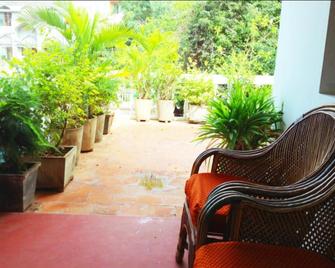 Pondichery Guest House - White Town - Pondicherry - Patio