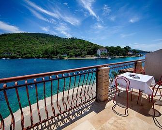 Apartments Malo Lago - Lastovo - Balcony