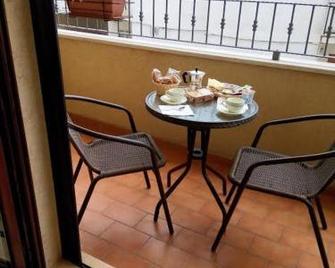 Casa Oria Friendly - Oria - Balcón