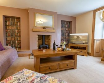 Lime Kiln Farm, Malton, North York Moors - Malton - Вітальня