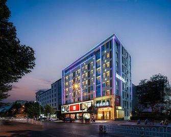 Orange Boutique Hotel (Rt-Mart, Lieshan Avenue, Suizhou) - Suizhou - Budova