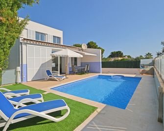 DJ's House - Modern and stylish villa by the sea in Mallorca - Santa Margalida - Piscine