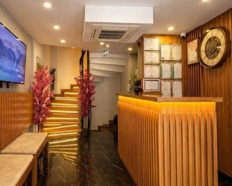 Art Karakoy - Istanbul - Vastaanotto