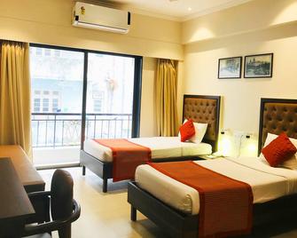 West End Hotel - Mumbai - Camera da letto