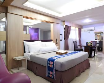 C'One Pulomas Hotel - Yakarta - Habitación