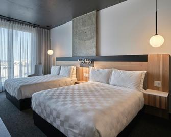Alt Hotel Calgary East Village - Calgary - Habitación