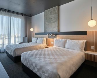 Alt Hotel Calgary East Village - Calgary - Bedroom