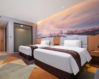 Chonpines Hotels Xianning Wanda Plaza - Xianning - Bedroom