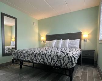 Royal Canadian Motel - Wildwood - Bedroom