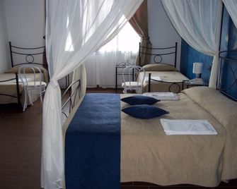 Hotel Noto Marina a Mare Spa - Noto - Slaapkamer