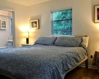 Private River Escape! Waterfront Home. The Backyard Manatee Club. - Homosassa - Bedroom