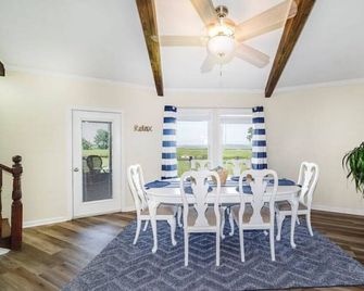 Lakefront Home in Lake Wales, FL – Private Dock, Fishing & Close to Attractions! - Lake Wales - Essbereich