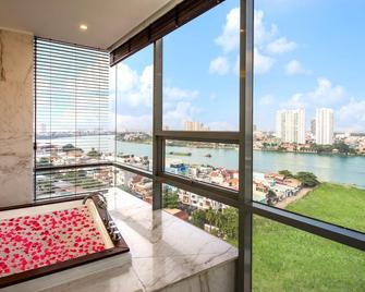 Charm Suite Saigon - Ho Chi Minh City - Balcony