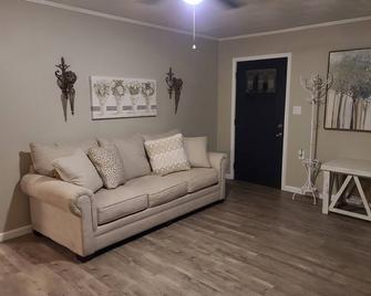 sold property, not available. - Arcadia - Sala de estar