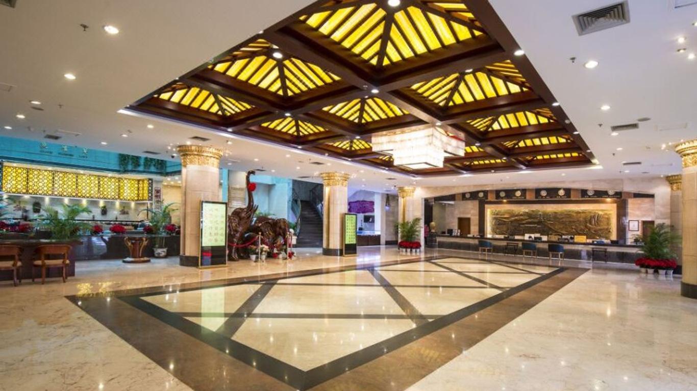 Quanzhou Overseas Chinese Hotel